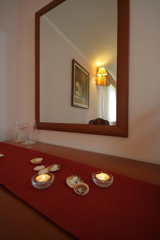 Hotel Trogir Oda fotoğraf