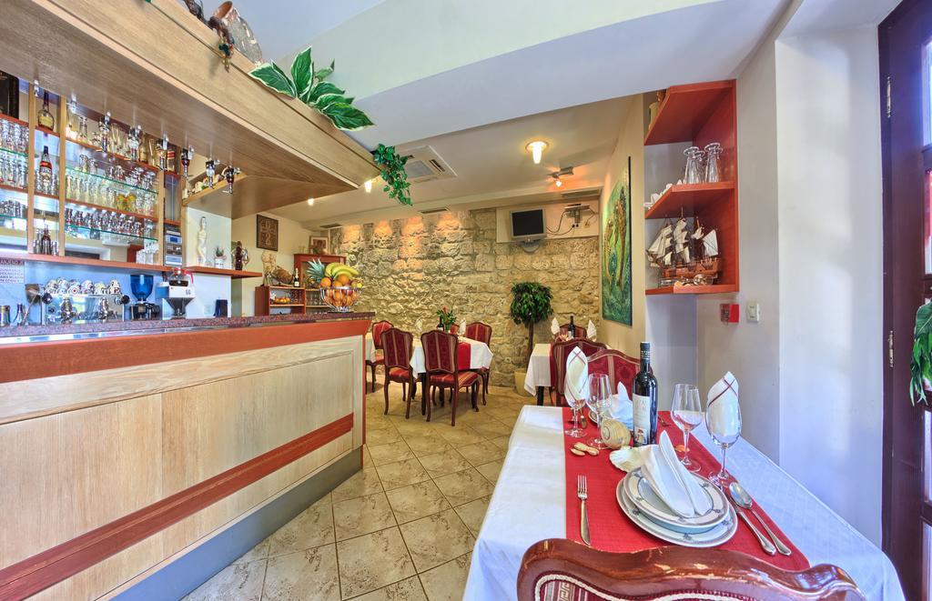 Hotel Trogir Dış mekan fotoğraf