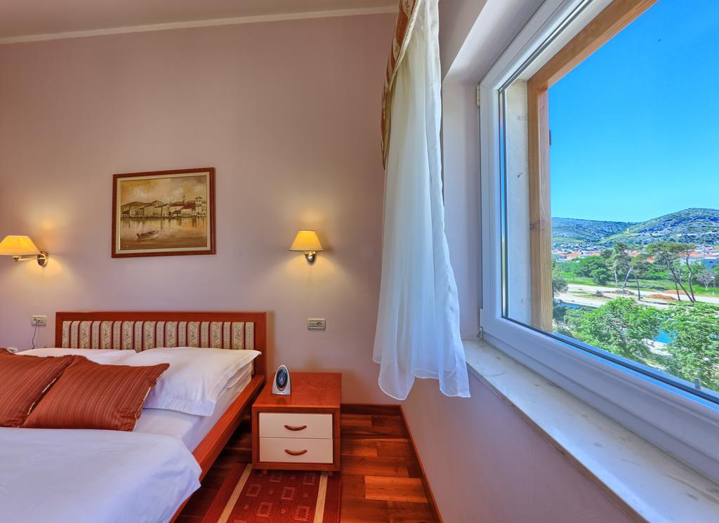 Hotel Trogir Dış mekan fotoğraf