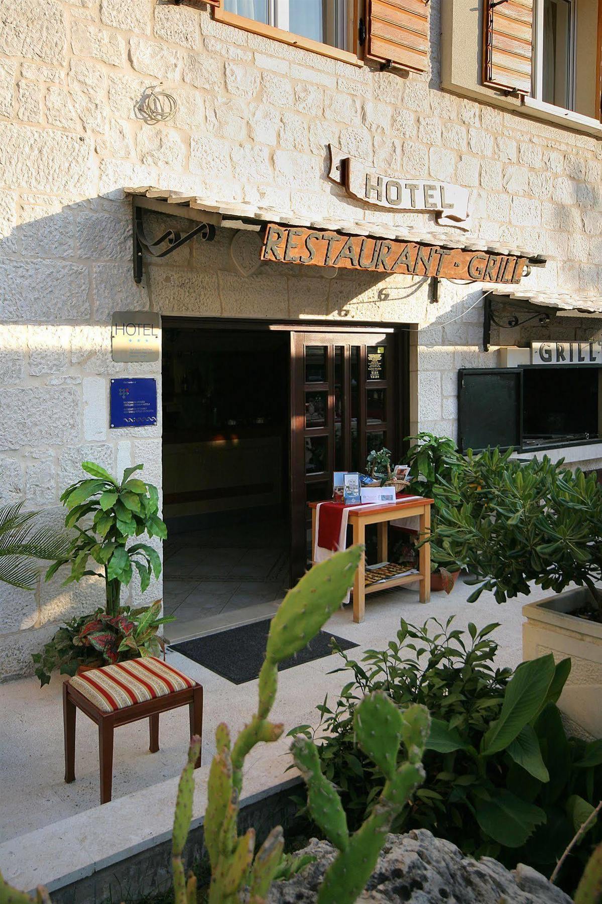 Hotel Trogir Dış mekan fotoğraf